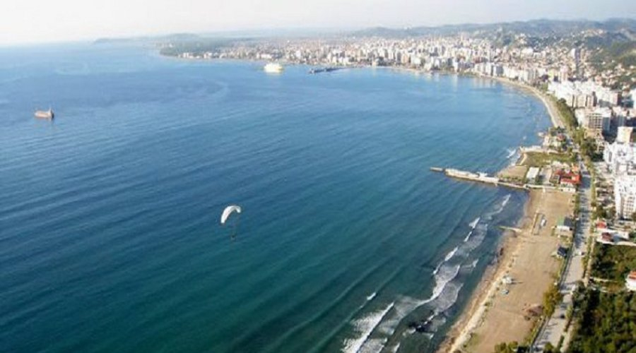 Kontrolle blic kundër krimeve mjedisore, pranga 66-vjeçari, kishte ndërtuar mur betoni në plazh