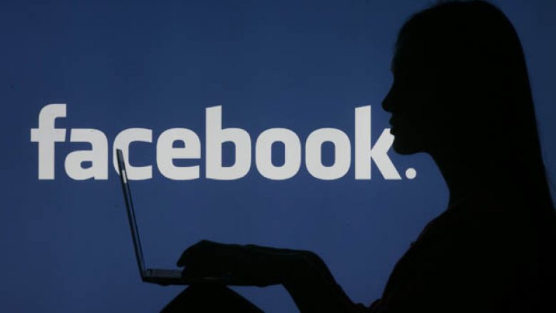 Mashtronin nga Facebook-u, arrestohen 9 persona, mes tyre edhe femra. Si ndërhynin nëpër adresa duke përfituar mijëra euro. Dalin detajet
