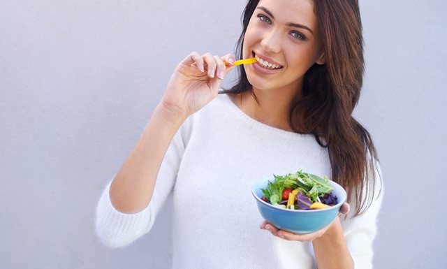 E keni tepruar me ushqimin dhe alkoolin për pushime? Dieta detox 3-ditore që ju sjell në vete