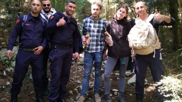 Prej 26 orësh të humbur në shtigjet e Llogarasë, policia ju vjen  në ndihmë 2  turistëve hollandezë