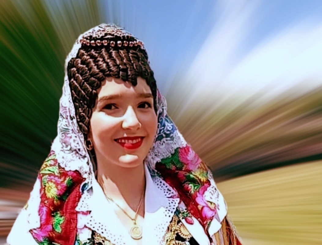 EVA PLLUMAJ E bukura Malësore Që rrezaton Bukuri, identitet dhe vlera” EVA PLLUMAJ E bukura Malësore Që rrezaton Bukuri, identitet dhe vlera”